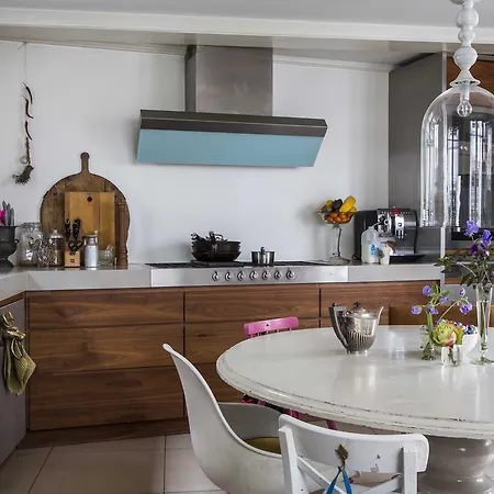 Private Canal House Apartment *