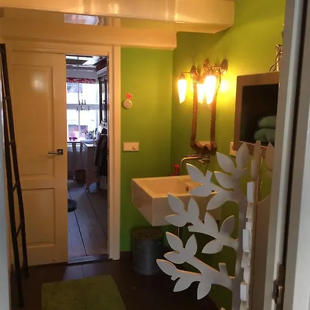 Apartment Private Canal House